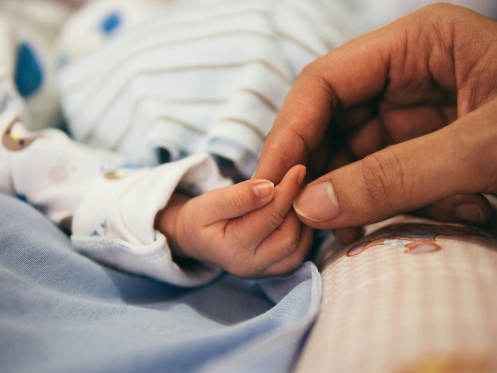 Quando si parla di nascita e di parto la domanda più corretta sarebbe: ma cosa c’è di veramente prevedibile in una nascita? Scopri come prepararti al parto.