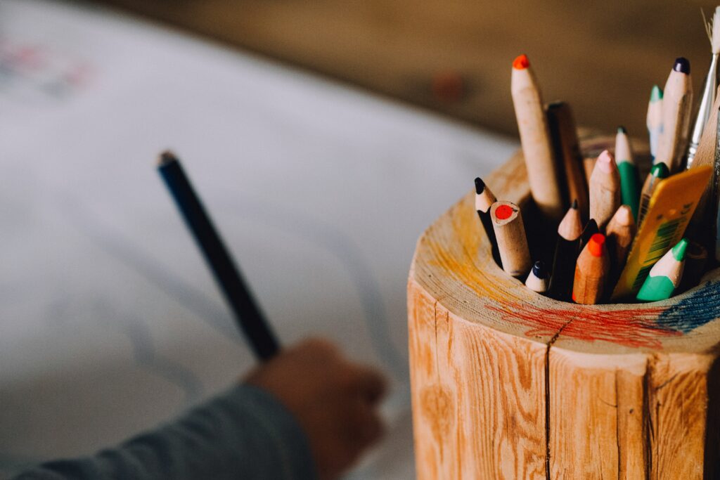 Qual è il metodo migliore per i nostri figli o le nostre figlie? Essere genitori non è per nulla semplice ed non è facile scegliere gli alleati nella cura e nella crescita del bambino.